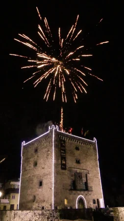 Potes: La capital lebaniega en el corazón de Cantabria 29 Merca2.es Torre del Infantado Potes Merca2.es