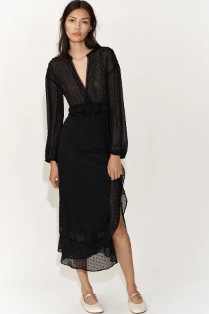 VESTIDO PLUMETI VOLANTES