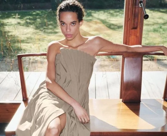Zara está ya preparada para la primavera con su colección de vestidos clásicos 48 Merca2.es Vestido largo plisado arrugado - 89,95 €