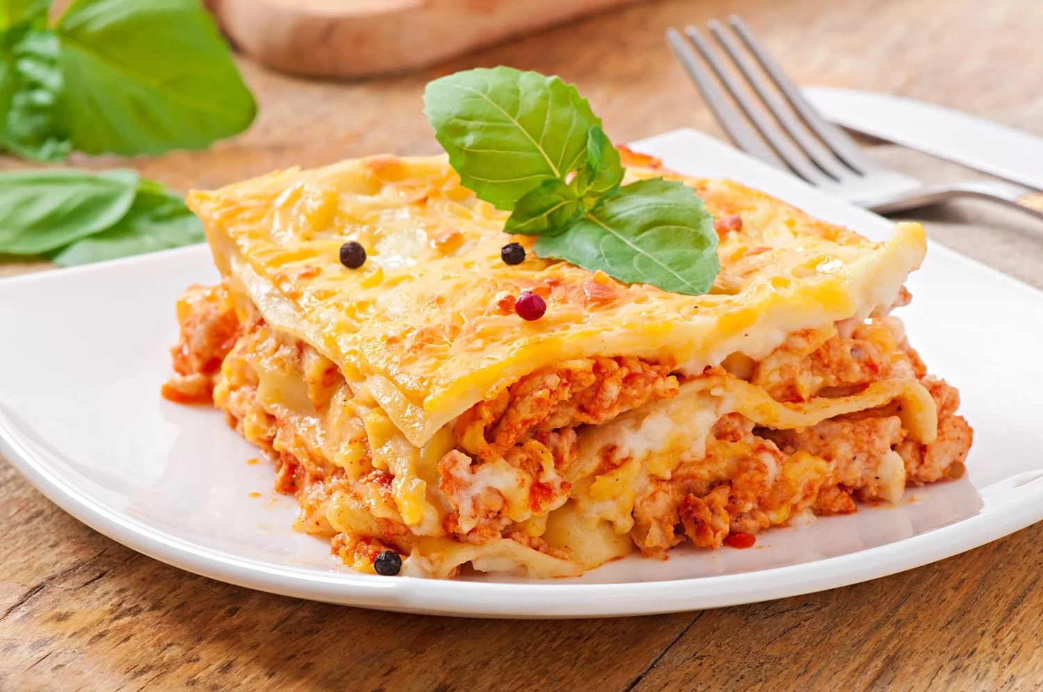 Lasaña boloñesa: Varias capas de esta receta clásica italiana de origen griego