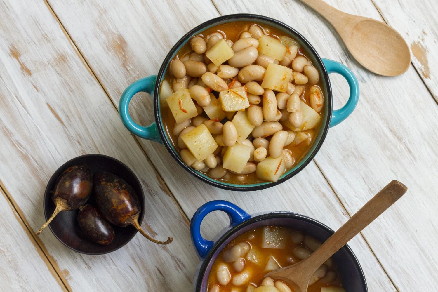 Receta de judías con mejillones, la versión marinera de la fabada asturiana