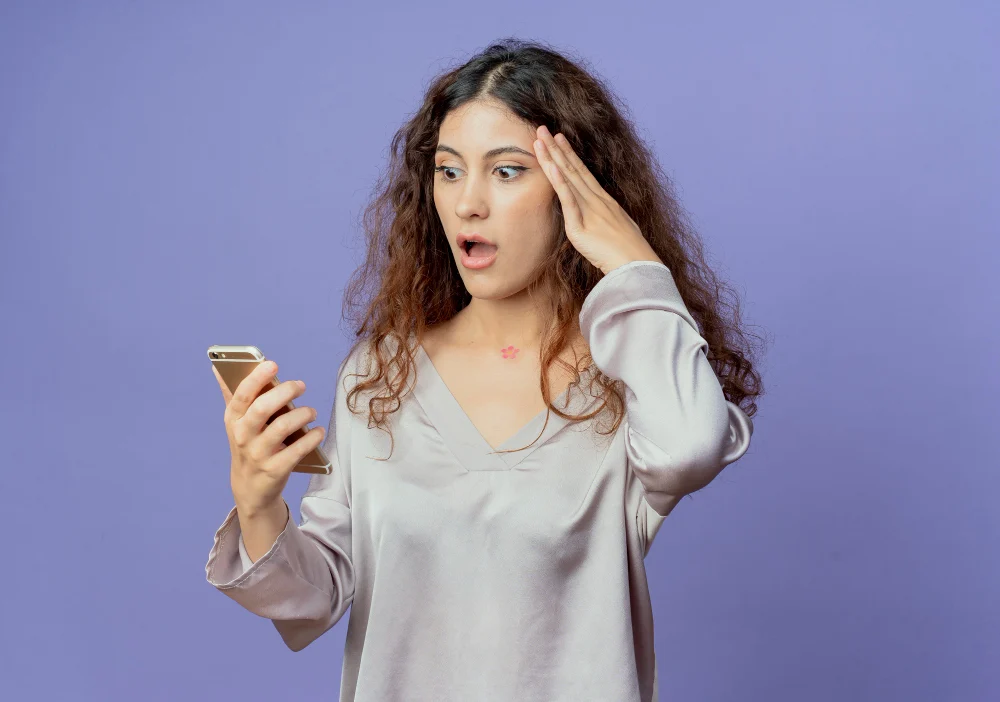 La telefobia se apodera de la Generación Z y esta es la causa de su aversión