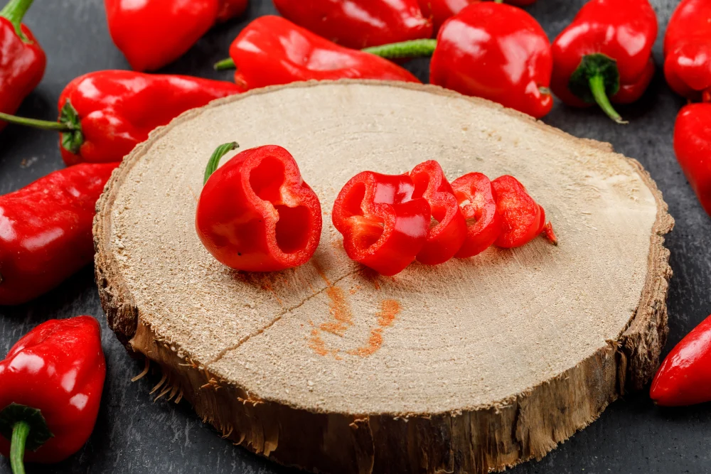 Este es el condimento picante que acelera tu metabolismo y te ayuda a quemar grasa sin esfuerzo