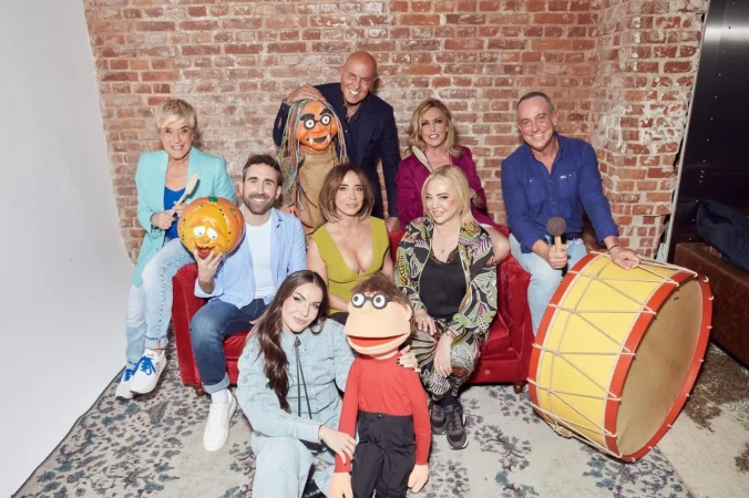 ¿Seguirá 'La familia de la tele' gafada o por fin logrará su estreno? 2 Merca2.es ¿Seguirá 'La familia de la tele' gafada o por fin logrará su estreno?