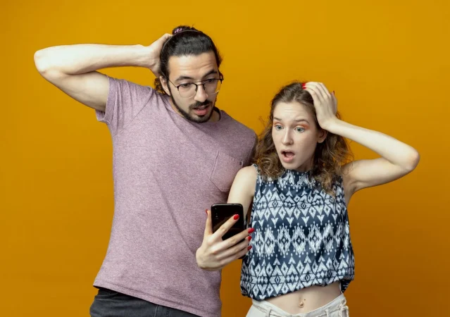 ¿A quién afectan más psicológicamente la RRSS, a los chicos o a las chicas? 6 Merca2.es La influencia de Tiktok y su refuerzo de los roles de género