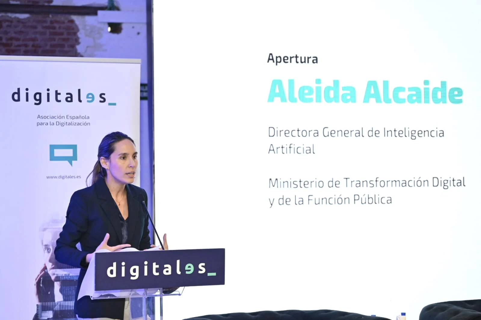 Telefónica, MasOrange, energéticas, bancos y hospitales, entregados a los agentes de IA