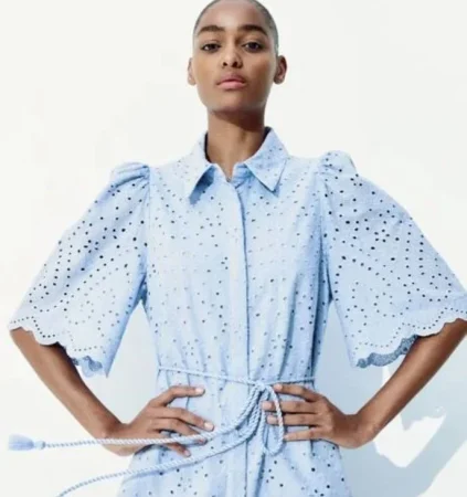 9. Vestido azul de H&M (59,99 euros)
