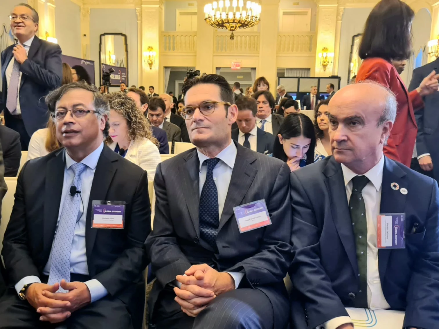Oughourlian rompe con el presidente colombiano Gustavo Petro a cuenta del Canal Uno