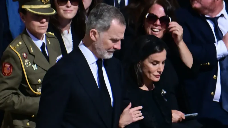 Pilar Eyre critica el encuentro entre la reina Letizia y Melania Trump 43 Merca2.es Reacciones en redes y medios