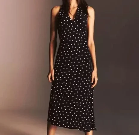 Falda con estampado de lunares (25,99 euros)