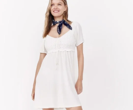 7. Vestido corto Ibiza crochet