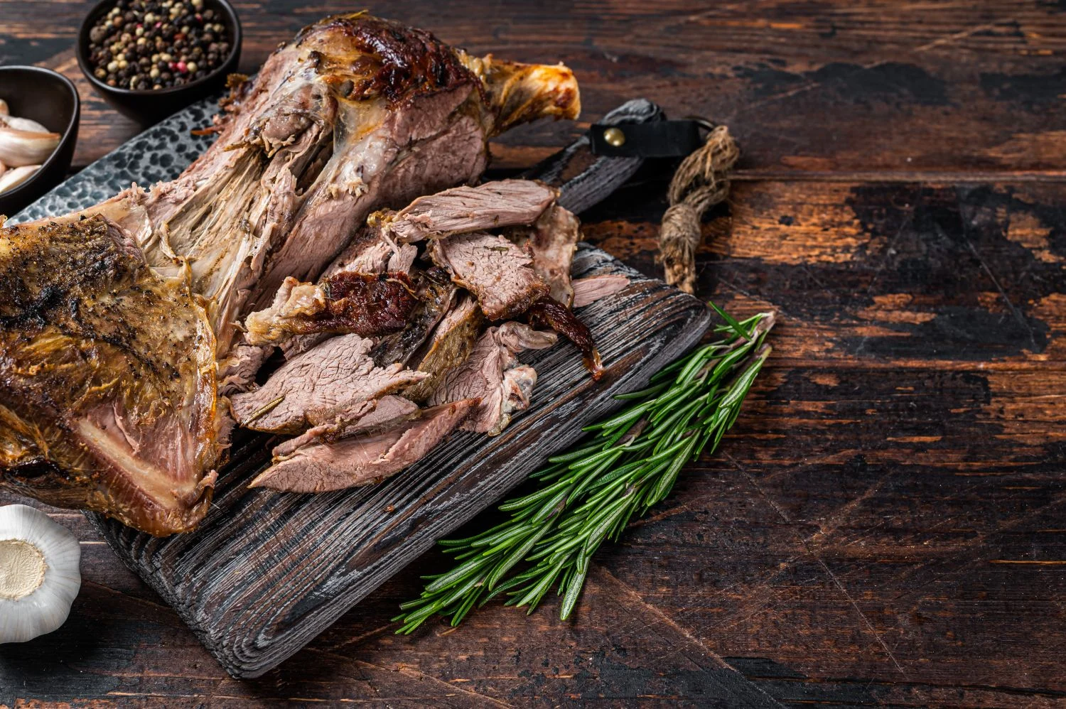 Cordero asado: Un plato típico del Domingo de Resurrección en Castilla