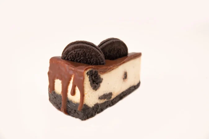 close up cheesecake with chocolate cream Merca2.es