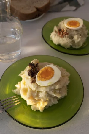 cod ajoarriero style atascaburras traditional recipe from la mancha cuisine Merca2.es
