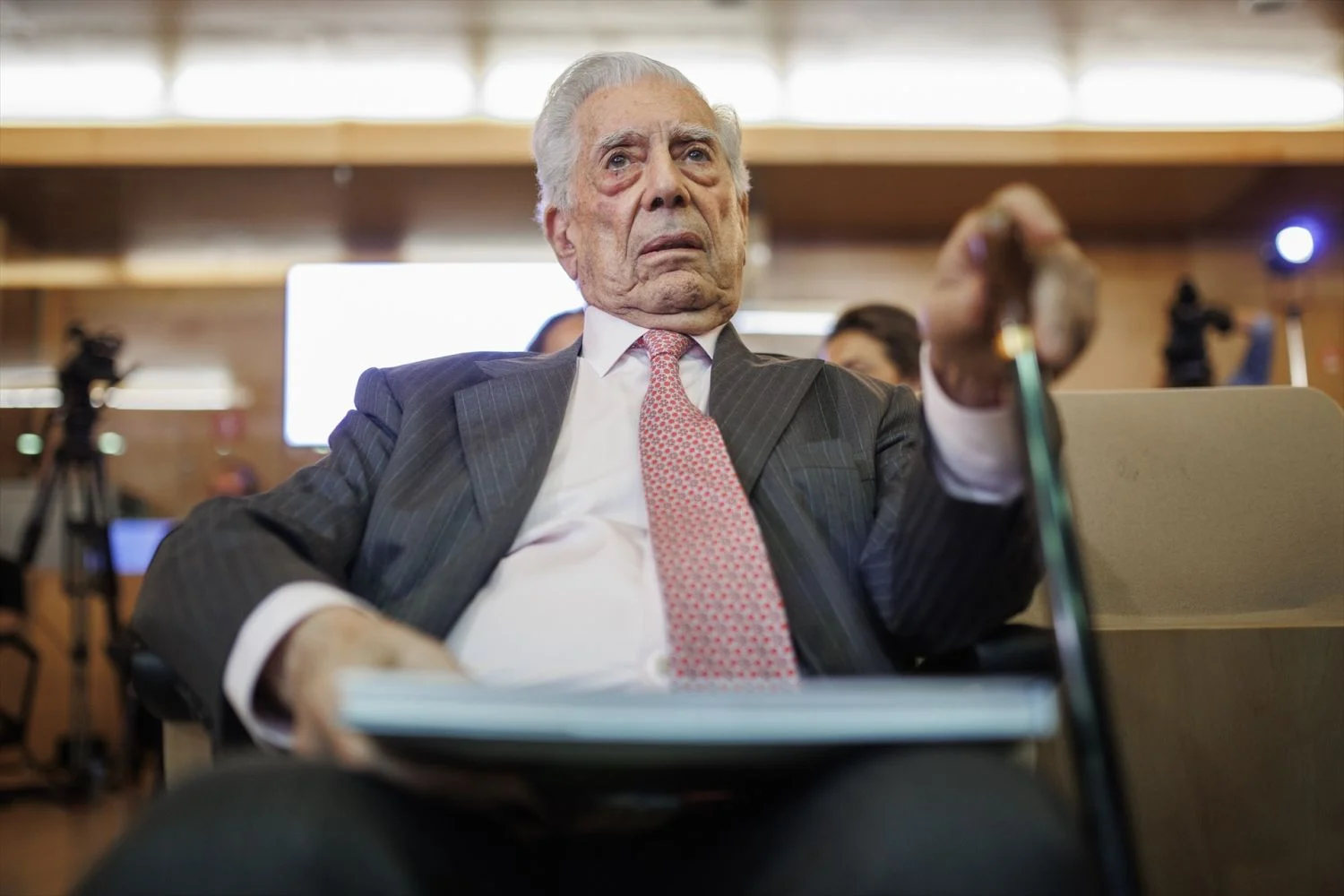 Fallece Vargas Llosa: legado inmortal de un referente de las letras hispanas