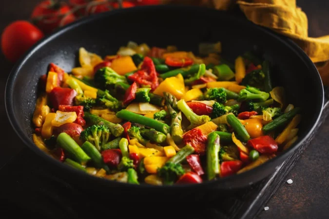 fried vegetables with sauce pan Merca2.es