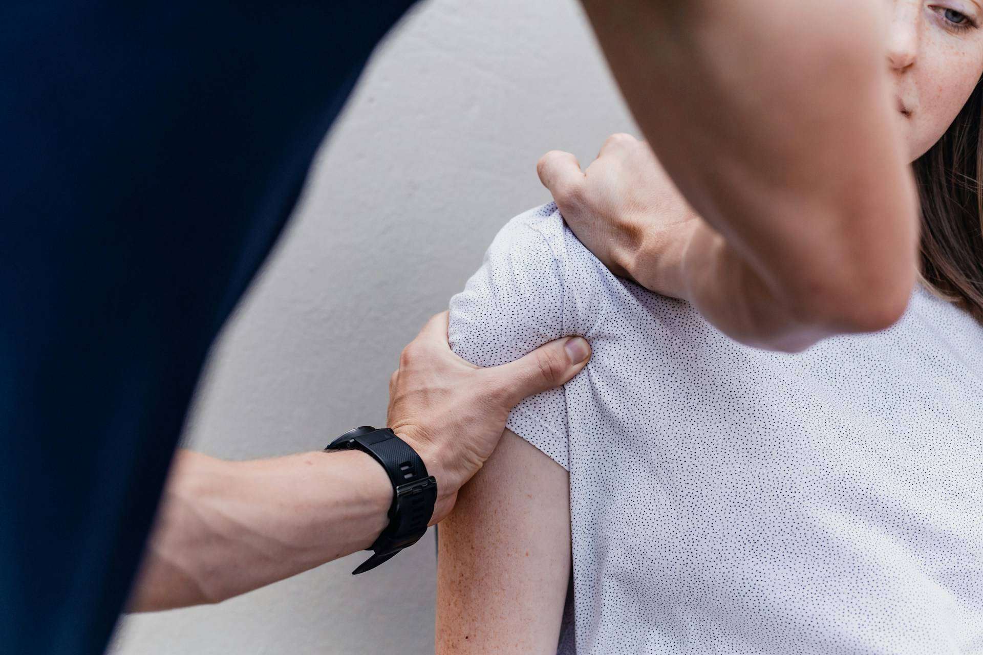 Salud Laboral refuerza sus servicios de fisioterapia y psicología para empresas tras la DANA de Valencia