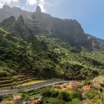 Viajar barato desde Alicante al Hawái de Europa: la escapada exótica por solo 100 euros que está arrasando esta primavera