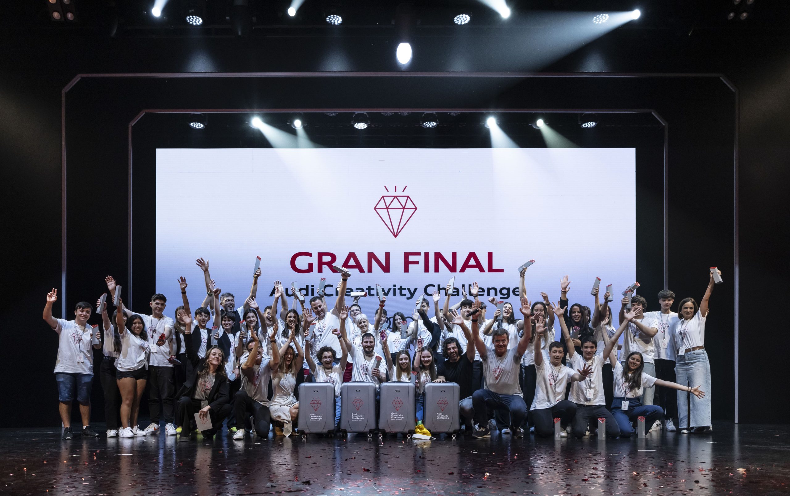 De las aulas a la cuna de la innovación: la 10ª edición del Audicrea Challenge ya tiene finalistas 23 Merca2.es Audicrea Challenge Equipos finalistas scaled Merca2.es