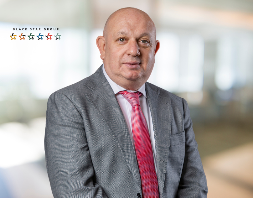 Juan Pablo Sánchez Gasque: pionero en la fusión de energía tradicional y renovable 37 Merca2.es Behance 1 Merca2.es