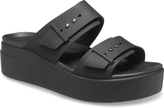 2. Crocs Brooklyn con cuña