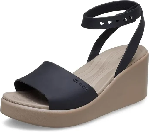 3. Crocs con plataforma