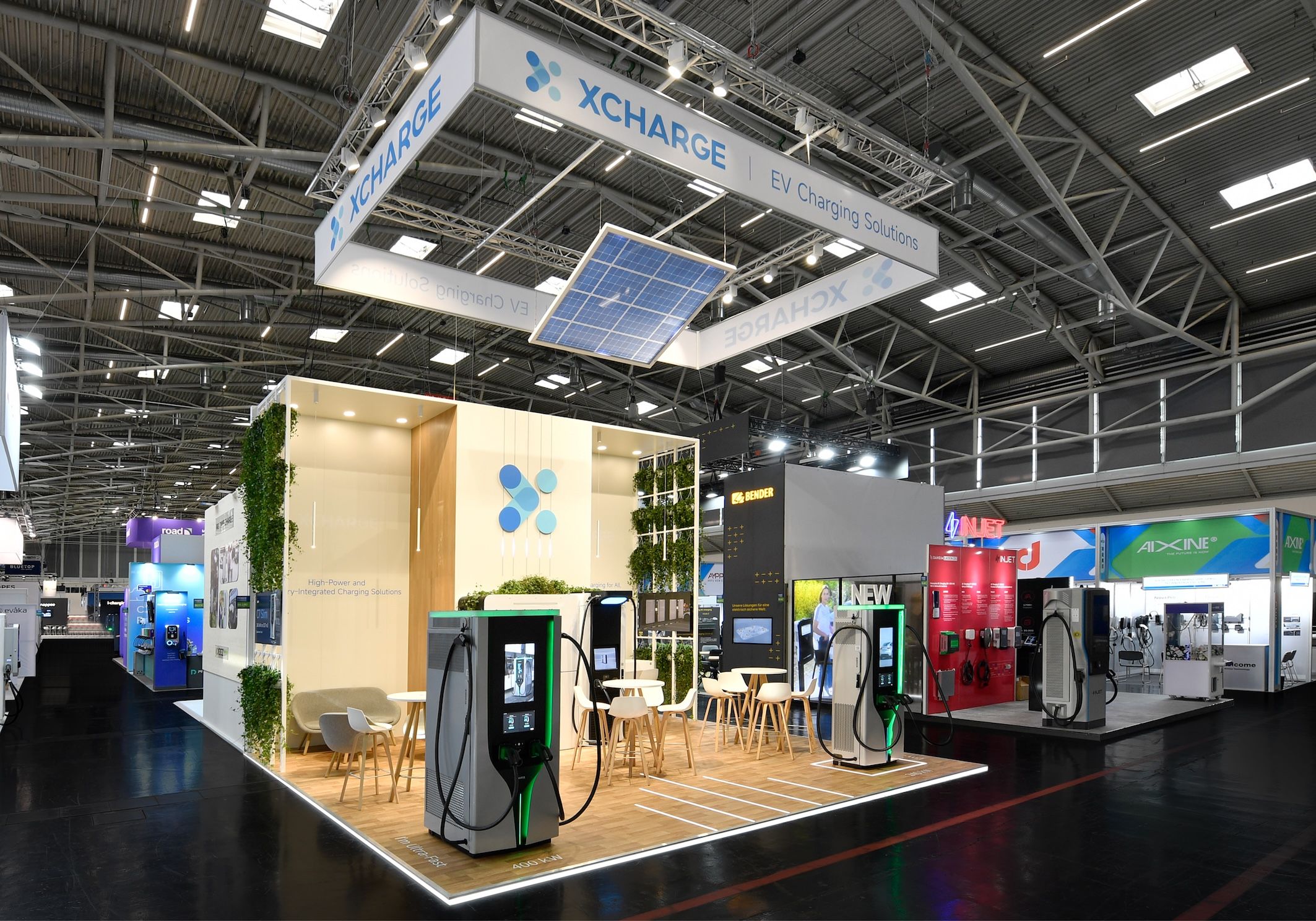 Imagen XCharge EU presenta su solucion de microrredes y la renovada gama C7 en Power2Drive 2025 Merca2.es