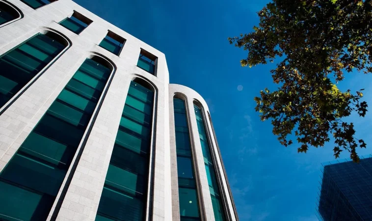 Colonial ofrece un potencial del 18% y una rentabilidad por dividendo del 5% 1 Merca2.es Inmobiliaria Colonial Castellana 52 Merca2.es
