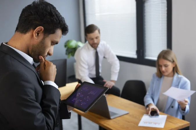 La importancia para tu empresa de una grave crisis reputacional: rodéate de alertas 86 Merca2.es Vivimos en el "real time" de las crisis