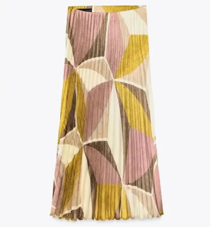 1. Falda plisada con estampado geométrico