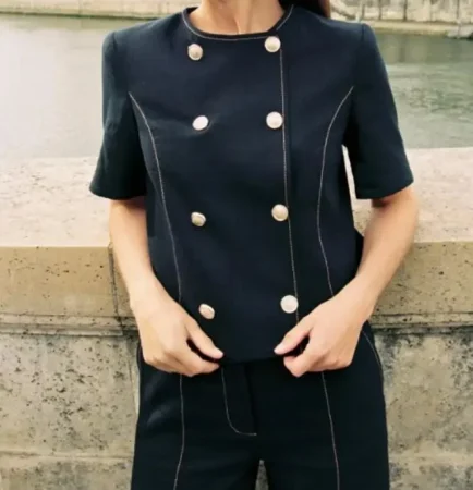 Blazer de manga corta con pespuntes