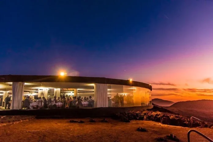 Prepárate para comer en el único restaurante de España donde tu chuletón lo cocina un volcán real