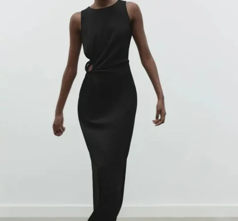 4. Vestido midi negro (39,95€) – REF: 6962/021/800