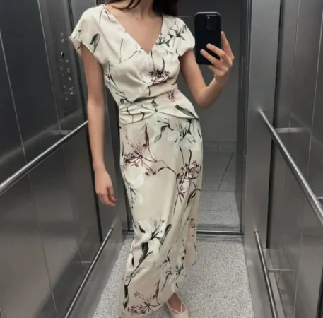 7. Vestido midi floral (39,95€) – REF: 2497/145/330
