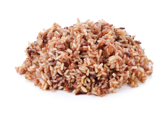 arroz rojo sobre una b blanca Merca2.es