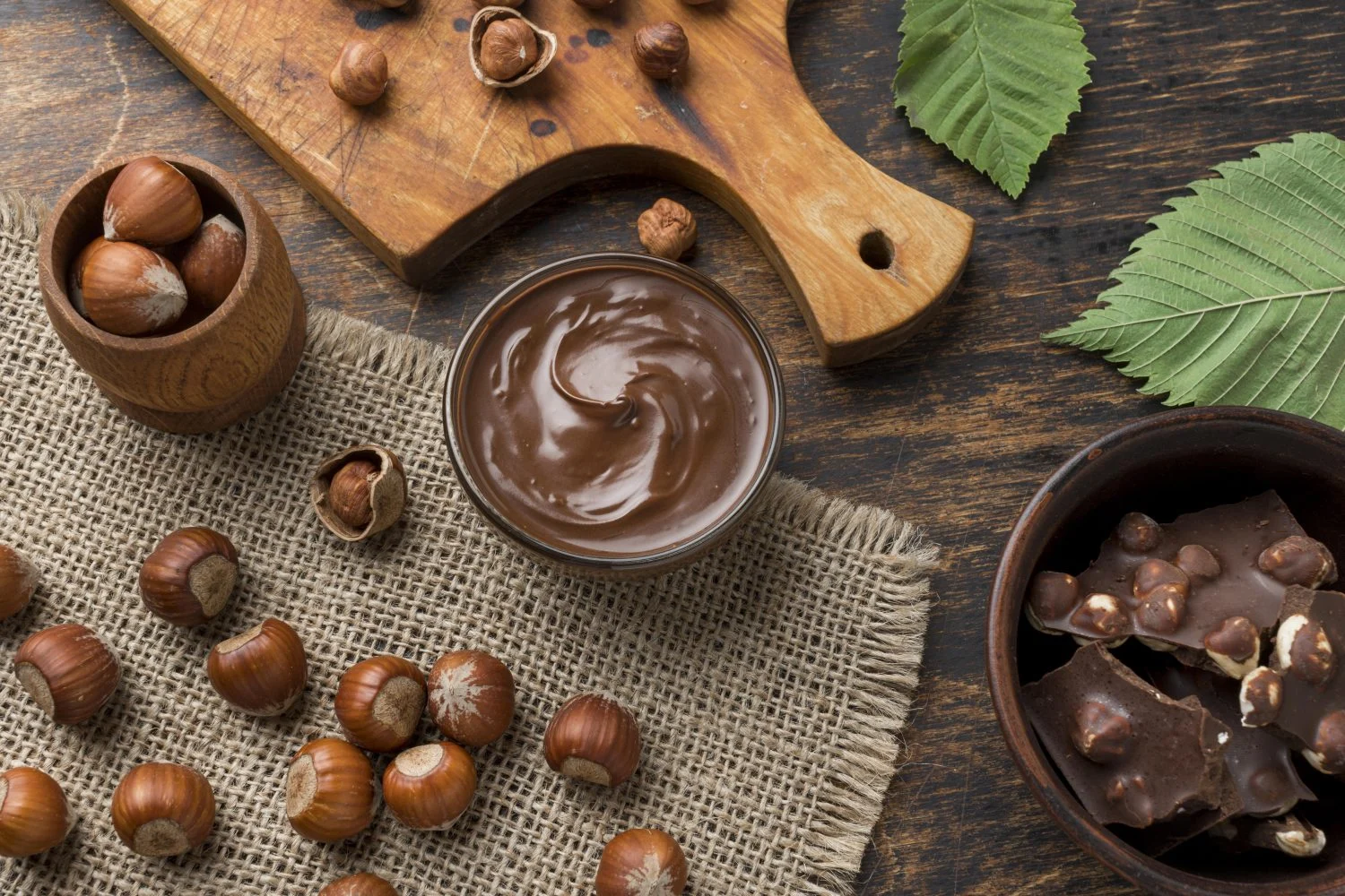 Haz una crema de cacao y avellanas casera como la Nutella o Nocilla pero sin azucar: Un placer saludable y natural