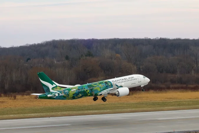 El ritmo de entregas de Airbus en el primer semestre de 2005 sigue siendo lento 2 Merca2.es Airbus Qantas A220 Merca2.es