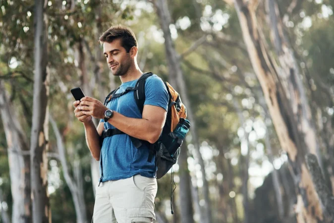 El BBVA 'tira' de la eSIM de Holafly para captar clientela entre los jóvenes viajeros 1 Merca2.es El BBVA 'tira' de la eSIM de Holafly para captar clientela entre los jóvenes viajeros