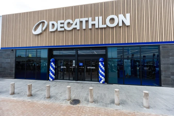 Decathlon pone en marcha una reestructuración inmobiliaria y digital 2 Merca2.es Decathlon