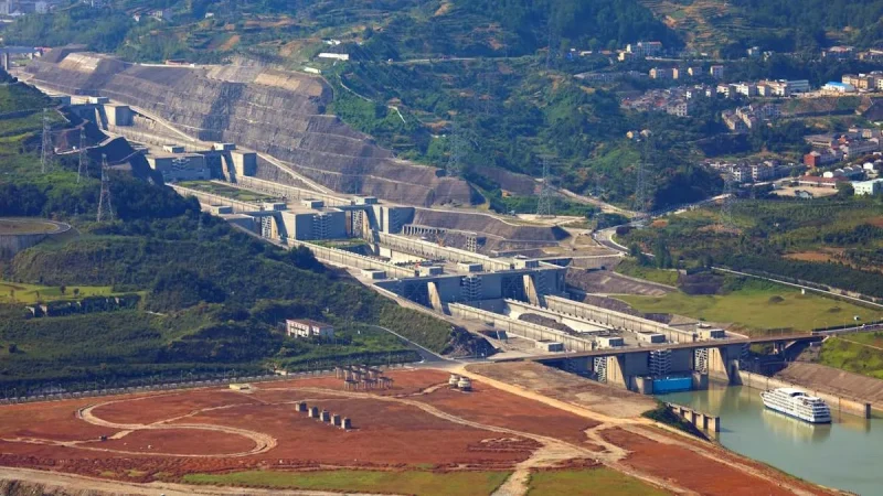 Increíble pero cierto: Lo confirma la NASA, China ha modificado el eje de la Tierra lo que ha provocado que los días sean más largos 6 Merca2.es ¿Cuál es la línea central de la Tierra y por qué es significativo?