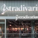 Stradivarius tiene los vestidos más refrescantes de este verano y a precios increíbles