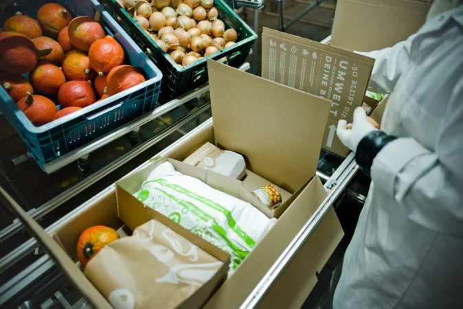 HelloFresh imita a Wetaca y Mercadona ante su incapacidad para ganar clientes 2 Merca2.es Packing of HelloFresh Merca2.es