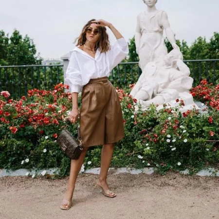 Las bermudas amplias: la alternativa fresca al pantalón