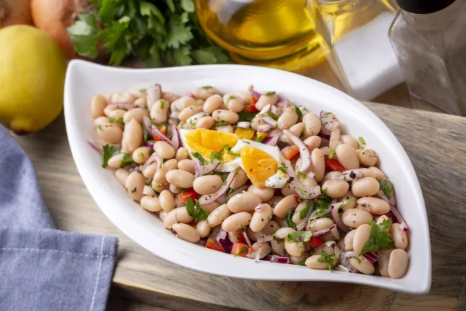 comidas turcas ensalada de frijoles secos nombre turco piyaz Merca2.es