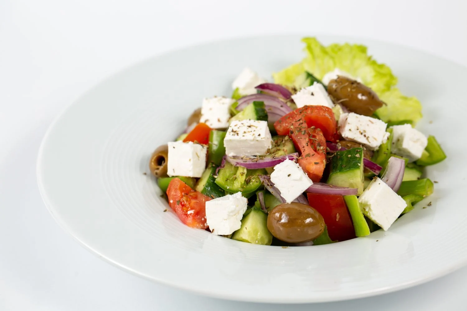 «Horiatiki», receta de ensalada griega: Un sabor sano y refrescante del Mediterráneo
