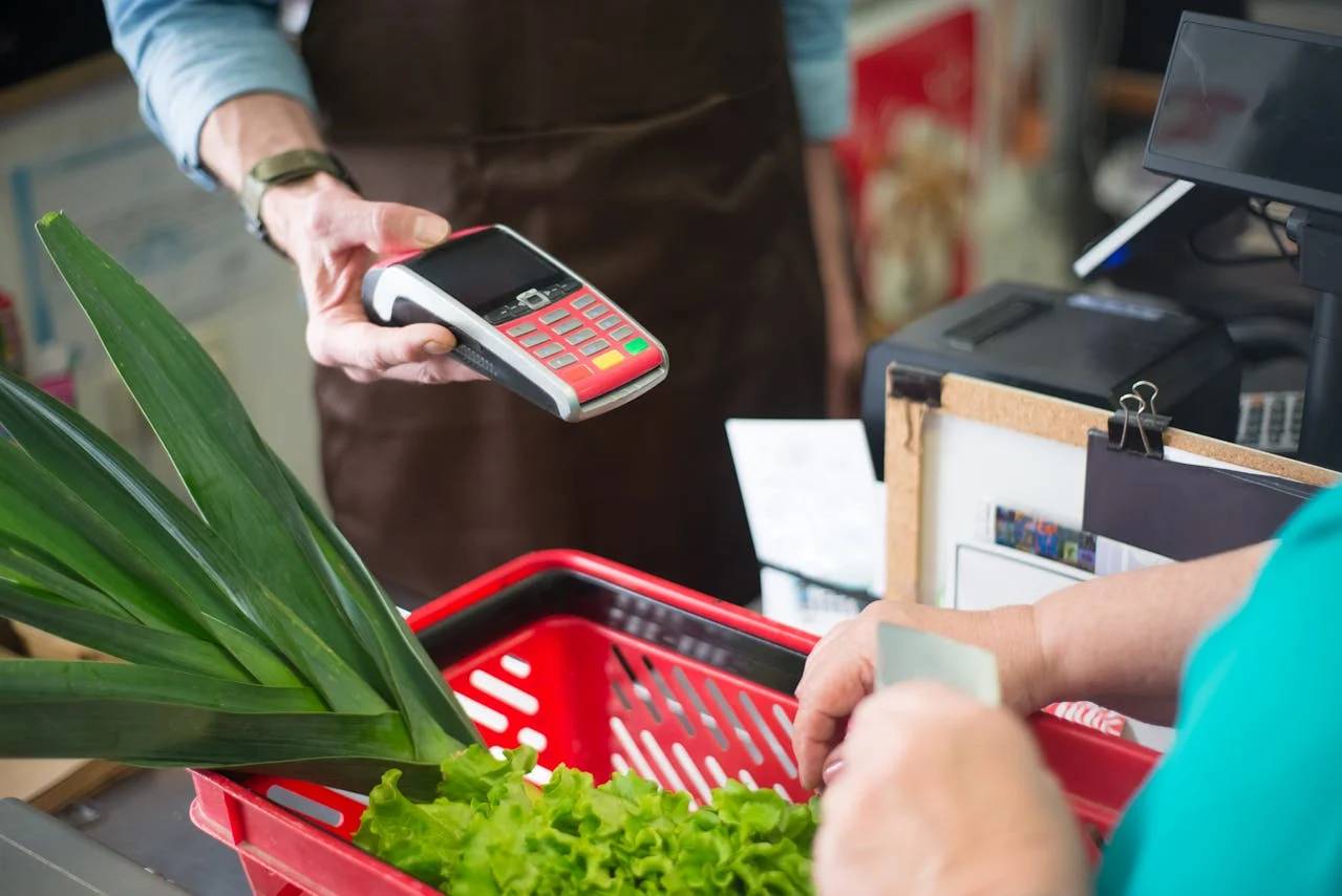 Una cajera de Mercadona revela el peor día y la hora exacta para evitar comprar y ahorrarte problemas 2 Merca2.es LUNES A PRIMERA HORA EN MERCADONA: LA ODISEA DE LOS FRESCOS DESAPARECIDOS