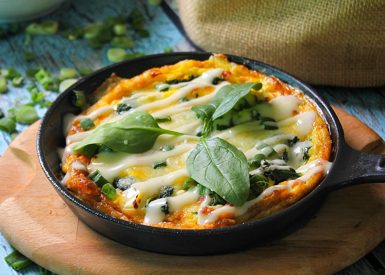 Prepara la frittata de manzana italiana perfecta, la receta fácil para un delicioso chute de energía que te sorprenderá 3 Merca2.es CONQUISTA PALADARES: TRUCOS FINALES PARA UNA FRITTATA DE MANZANA DE AUTÉNTICO CHEF ITALIANO