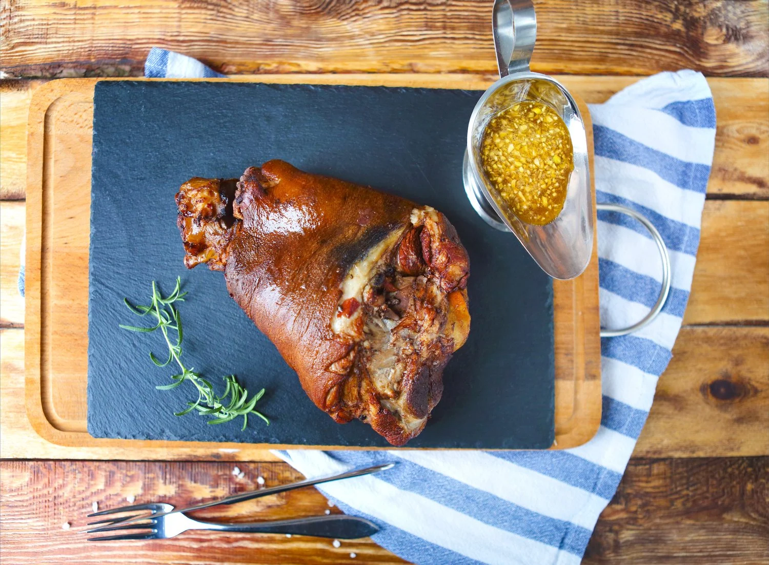 pierna de cerdo al horno