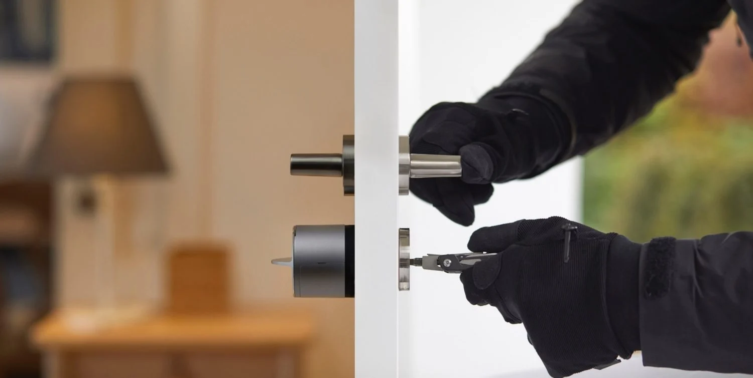 alarma con cerradura inteligente. Securitas