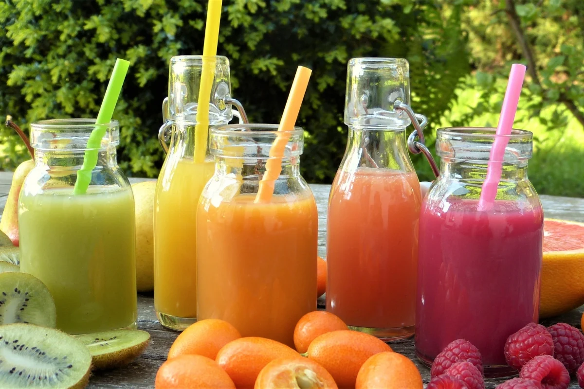 Aunque pienses que es lo mismo, no te equivoques, no lo es ¿Zumo o pieza de fruta?